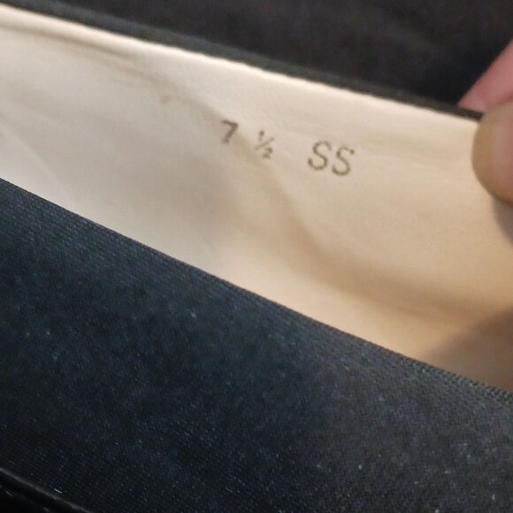 NEW Amalfi Recanati Block Heel Round Toe Leather Pumps‎ in Black, Size 7.5 SS - Picture 9 of 10